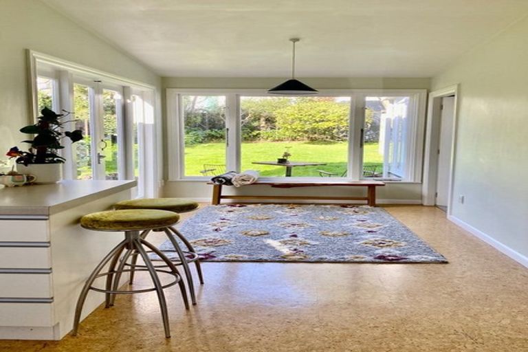 Photo of property in 10 Moir Street, Mount Victoria, Wellington, 6011