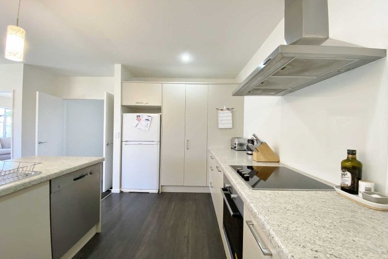 Photo of property in 11 Graycliffe Street, Halswell, Christchurch, 8025