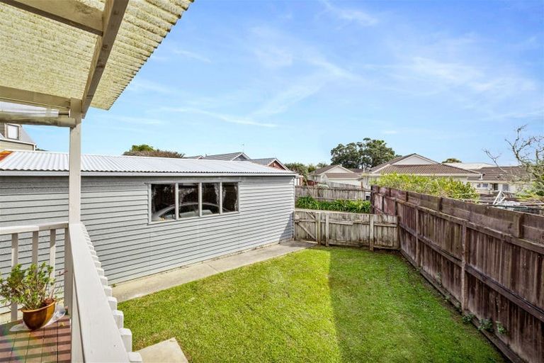 Photo of property in 63c/1 Colwill Road, Massey, Auckland, 0614