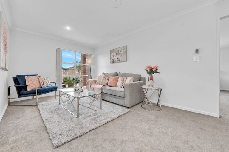 Photo of property in 69 Castlederg Drive, Flat Bush, Auckland, 2019