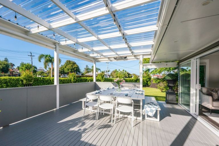 Photo of property in 66 Mcintyre Road, Mangere Bridge, Auckland, 2022