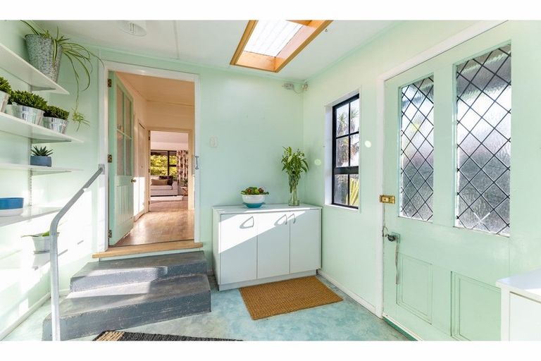 Photo of property in 8 Thomas Street, Kirwee, Darfield, 7571