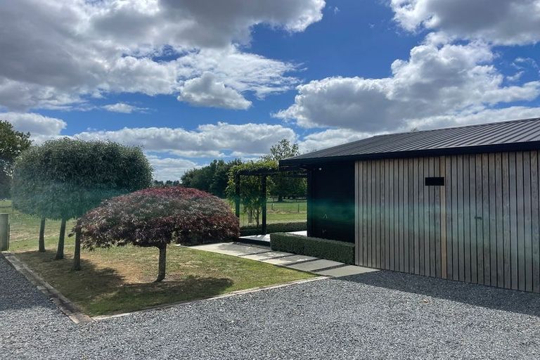 Photo of property in 37 Peake Road, Cambridge, Hamilton, 3283