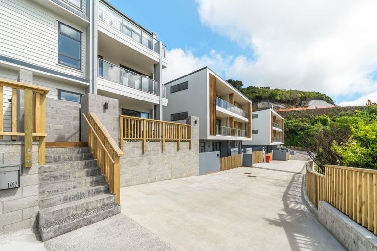 Photo of property in 69u2 Tiketike Way, Brooklyn, Wellington, 6021