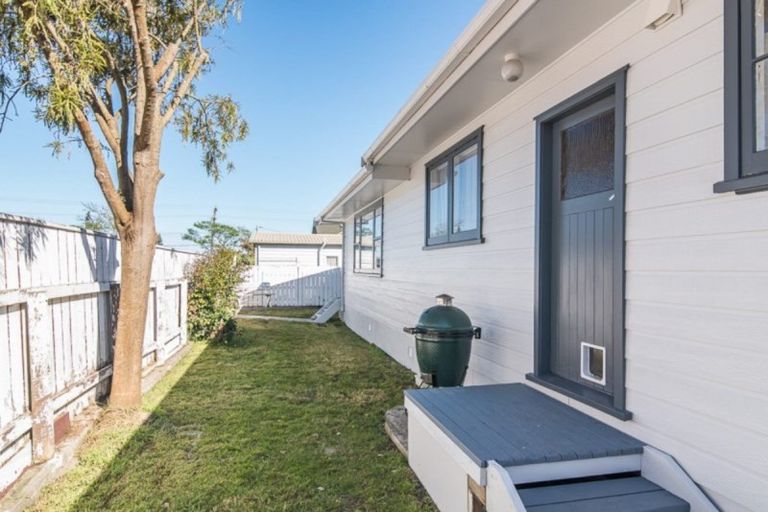 Photo of property in 4 Martin Street, Waikanae, 5036