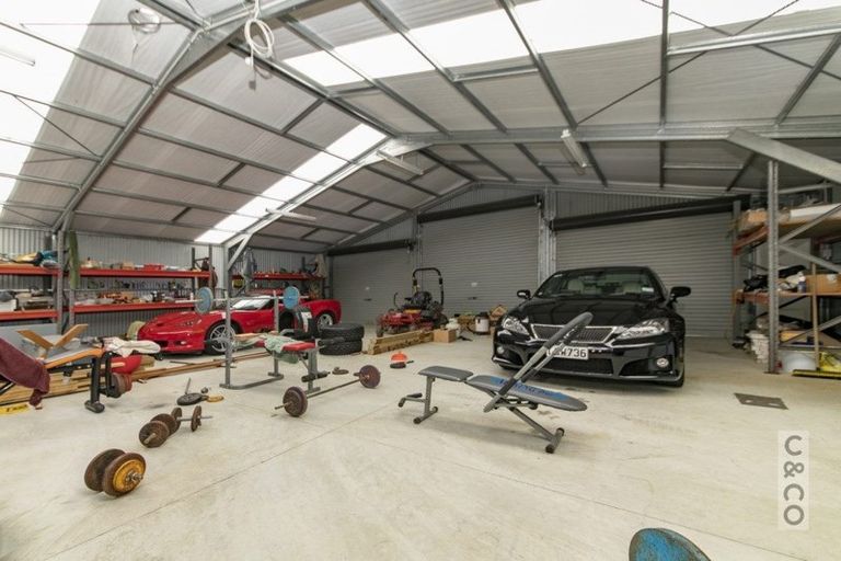 Photo of property in 73c Oraha Road, Kumeu, 0892