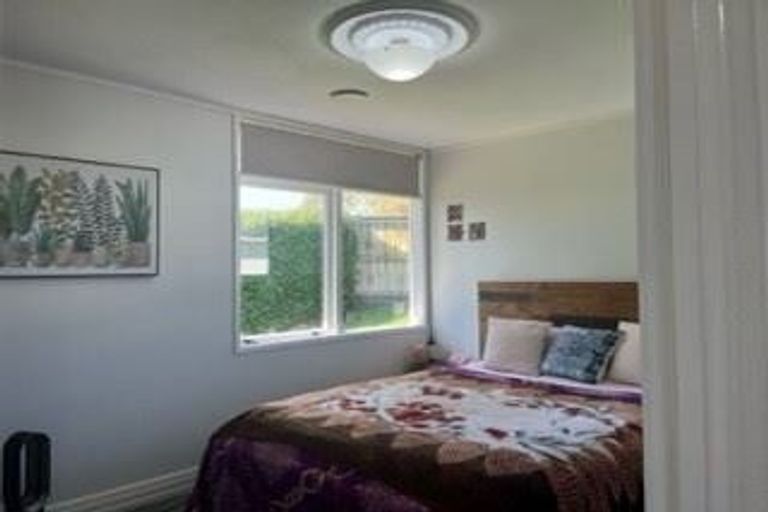 Photo of property in 27 Sunhill Road, Sunnyvale, Auckland, 0612
