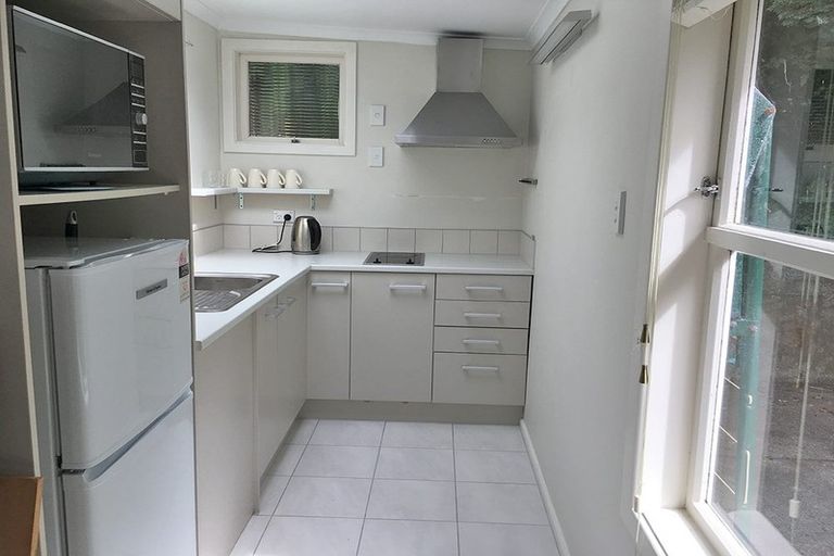 Photo of property in 37a Silverstream Road, Crofton Downs, Wellington, 6035
