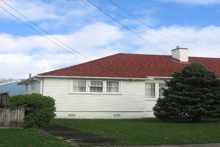 Photo of property in 161 Whites Line East, Waiwhetu, Lower Hutt, 5010