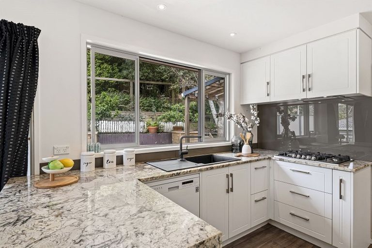 Photo of property in 76 Ayton Drive, Totara Vale, Auckland, 0629