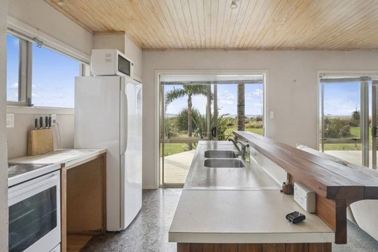 Photo of property in 304 Big Bay Road, Manukau Heads, Waiuku, 2684