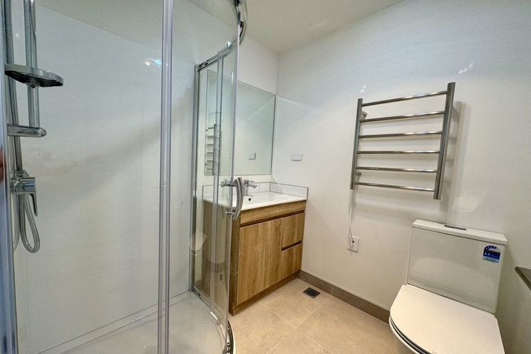 Photo of property in 8 Raupeti Lane, Henderson, 0612