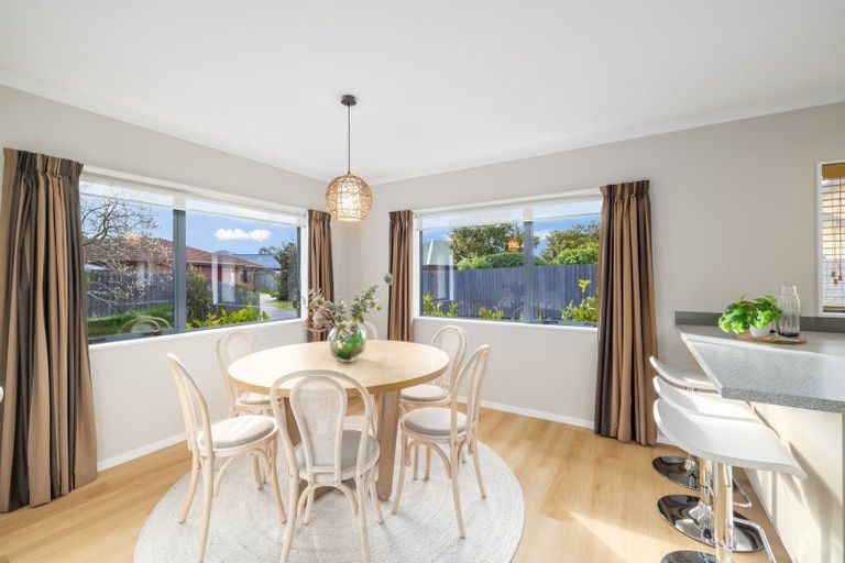 Photo of property in 7 Raphael Close, Rolleston, 7614