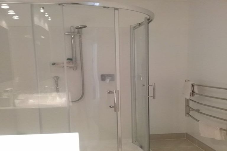Photo of property in 19u5 Collins Avenue, Tawa, Wellington, 5028