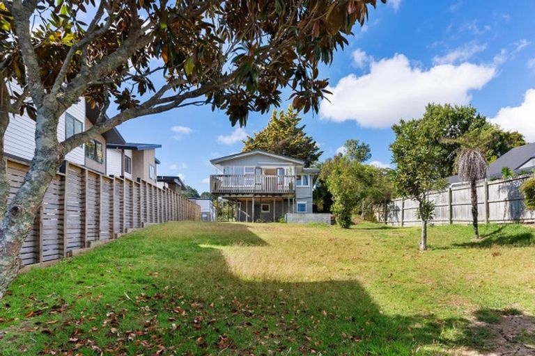 Photo of property in 83 Matipo Road, Mairangi Bay, Auckland, 0630