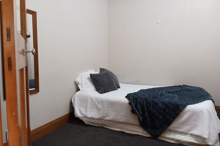 Photo of property in 48 Aurora Terrace, Kelburn, Wellington, 6012