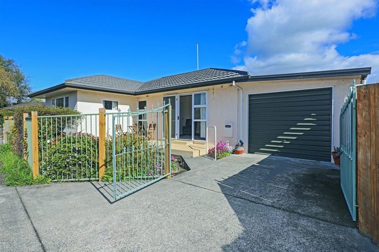 Photo of property in 18b Chester Street, Taradale, Napier, 4112