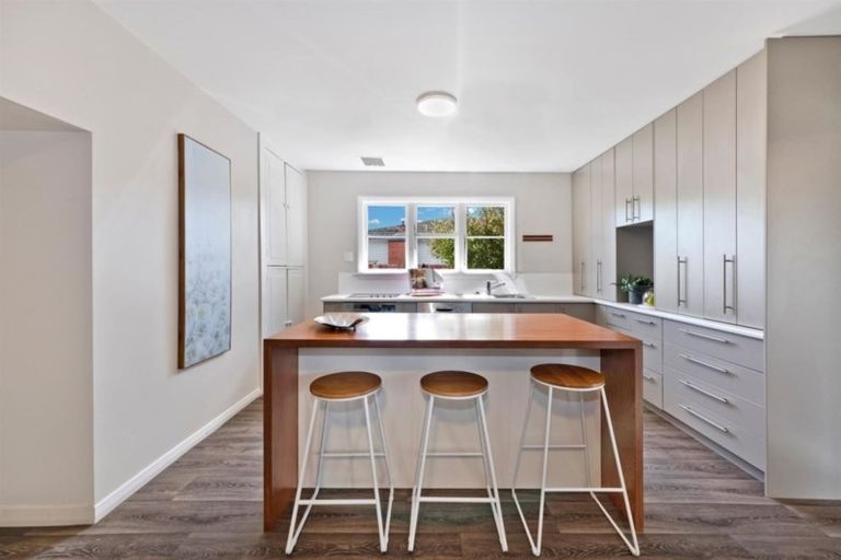 Photo of property in 12 Frankleigh Street, Somerfield, Christchurch, 8024