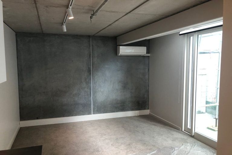 Photo of property in Ink'd, 10/19u Pirie Street, Mount Victoria, Wellington, 6011