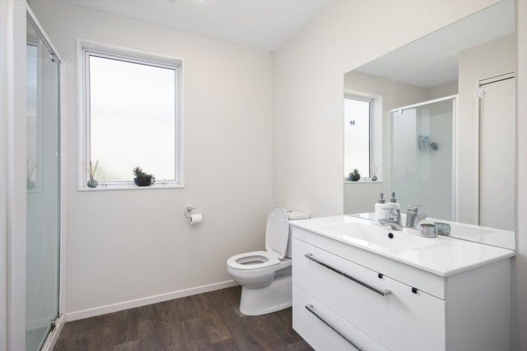 Photo of property in 72 Prado Drive, Pukekohe, 2120