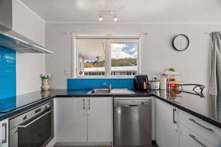 Photo of property in 20 Fenruss Street, Fairy Springs, Rotorua, 3015