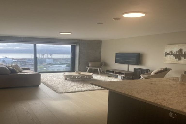 Photo of property in Frame Apartments, 1202/111 Molesworth Street, Thorndon, Wellington, 6011