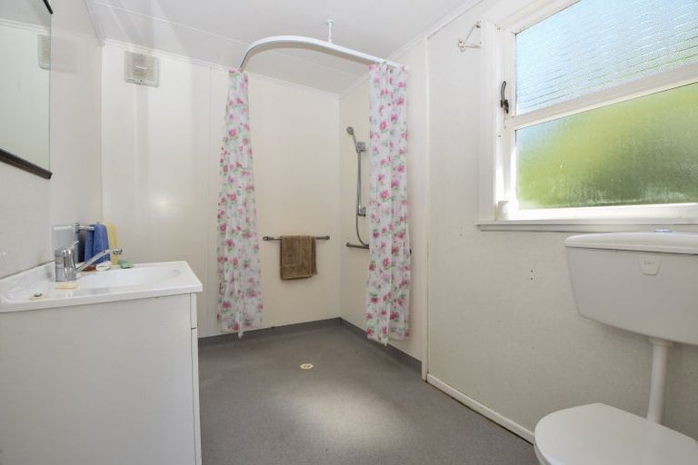 Photo of property in 20 Tyne Street, Carterton, 5713