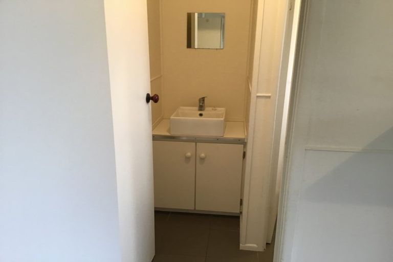 Photo of property in 2 Gorrie Road, Regent, Whangarei, 0112