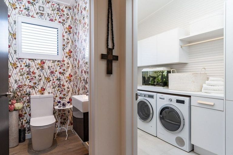 Photo of property in 287 Cannon Hill Crescent, Mount Pleasant, Christchurch, 8081