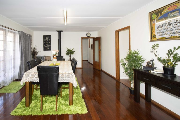 Photo of property in 43 Frederick Street, Carterton, 5713