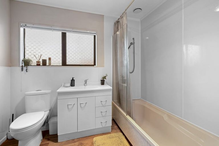 Photo of property in 114b South Road, Spotswood, New Plymouth, 4310