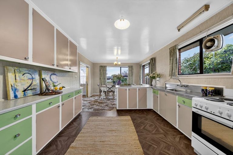 Photo of property in 70 Toorak Avenue, Avonhead, Christchurch, 8042