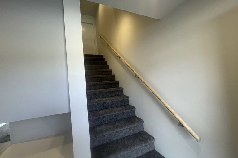 Photo of property in 7/240 Stokes Valley Road, Stokes Valley, Lower Hutt, 5019