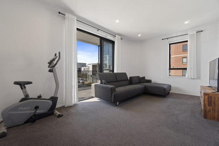 Photo of property in 301/1 Sidney Wallingford Way, Hobsonville, Auckland, 0616