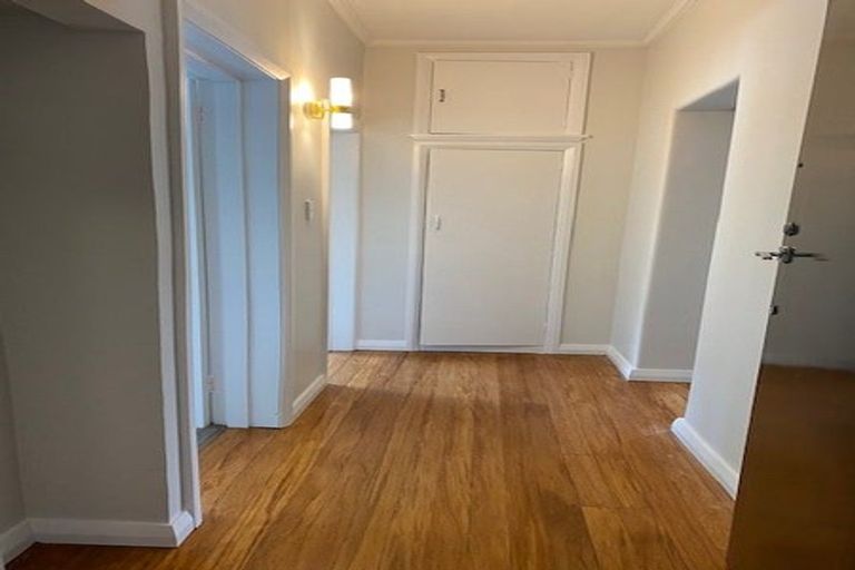 Photo of property in 1u4 Earls Terrace, Mount Victoria, Wellington, 6011
