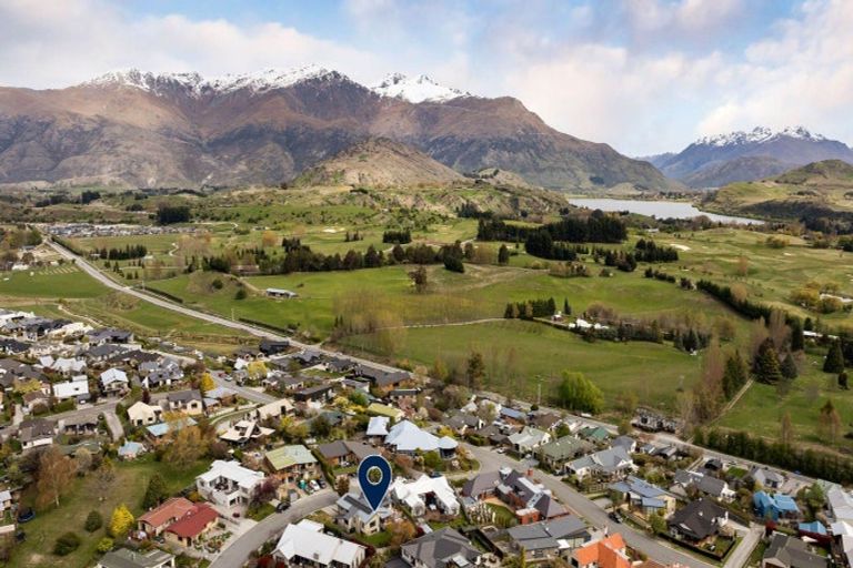 Photo of property in 19 Bracken Street, Arrowtown, 9302