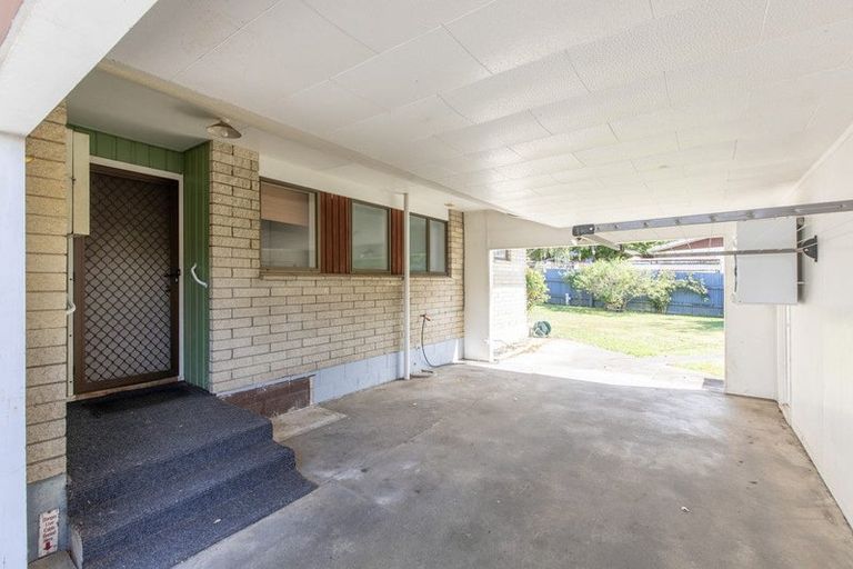 Photo of property in 4 Leeton Drive, Waipukurau, 4200