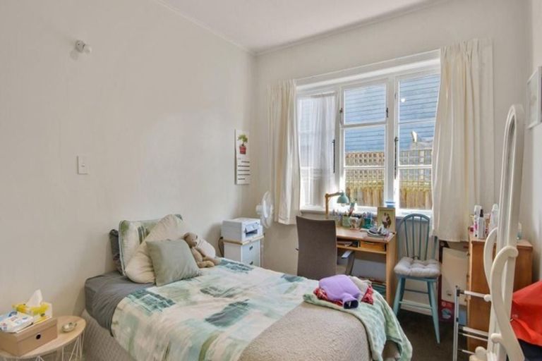 Photo of property in 17 Paeroa Street, Riccarton, Christchurch, 8041