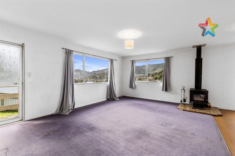 Photo of property in 61 Judd Crescent, Naenae, Lower Hutt, 5011