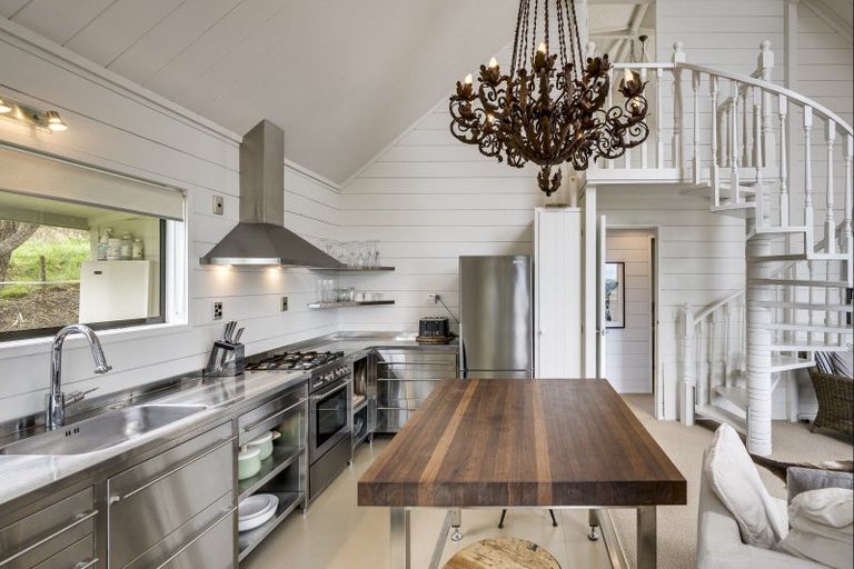 Photo of property in 224 Harper Road, Waimarama, 4294