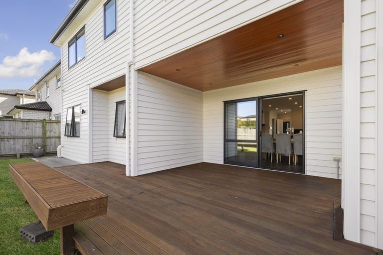 Photo of property in 30 Hikuawa Road, Flat Bush, Auckland, 2019