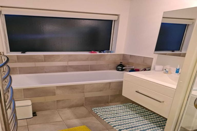 Photo of property in 39 Bosun Terrace, Whitby, Porirua, 5024