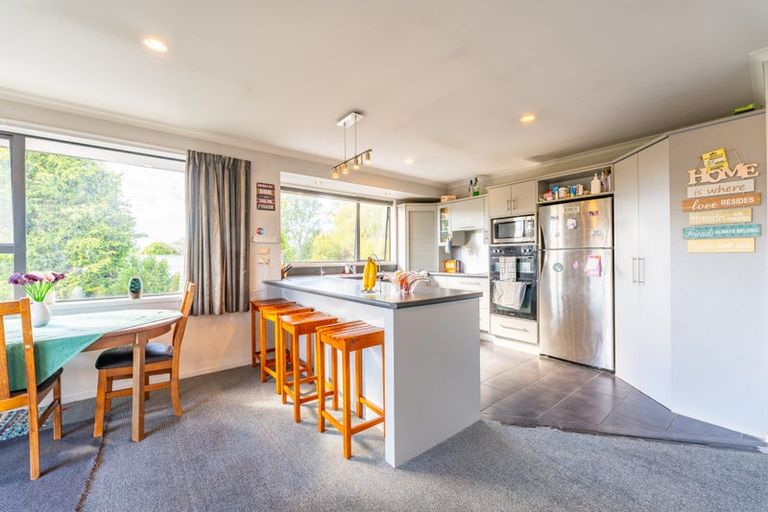 Photo of property in 30 Roseness Street, Palmerston, 9430