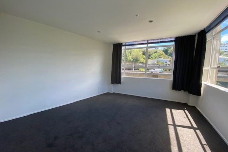 Photo of property in Hume House, 5/152 The Terrace, Wellington Central, Wellington, 6011