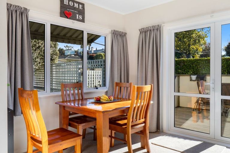 Photo of property in 66 Great North Road, Saint Johns Hill, Whanganui, 4500