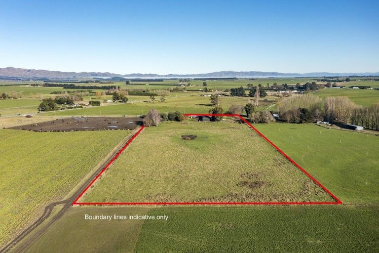 Photo of property in 22 Hendersons Road, Rotherham, Culverden, 7391