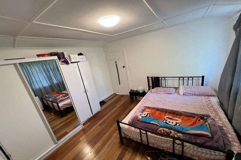 Photo of property in 37 Makiri Street, Helensville, 0800