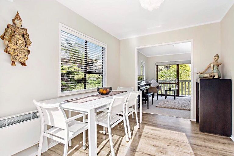 Photo of property in 29 Flavia Close, Torbay, Auckland, 0630