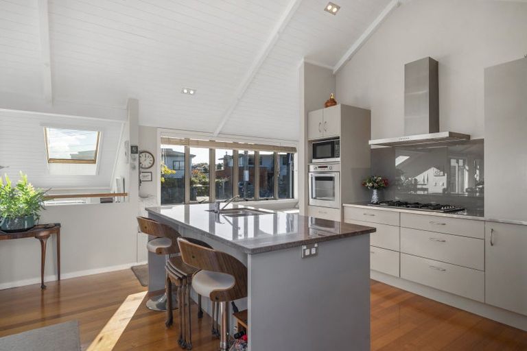 Photo of property in 23 Shepherd Road, Waipahihi, Taupo, 3330