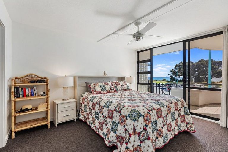 Photo of property in 4/10 Marine Parade, Mount Maunganui, 3116